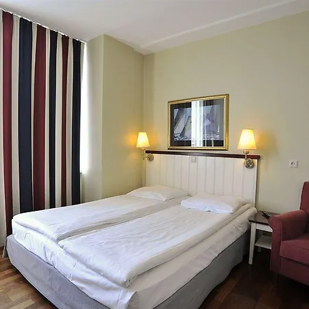Thon Centre Hotel 3*