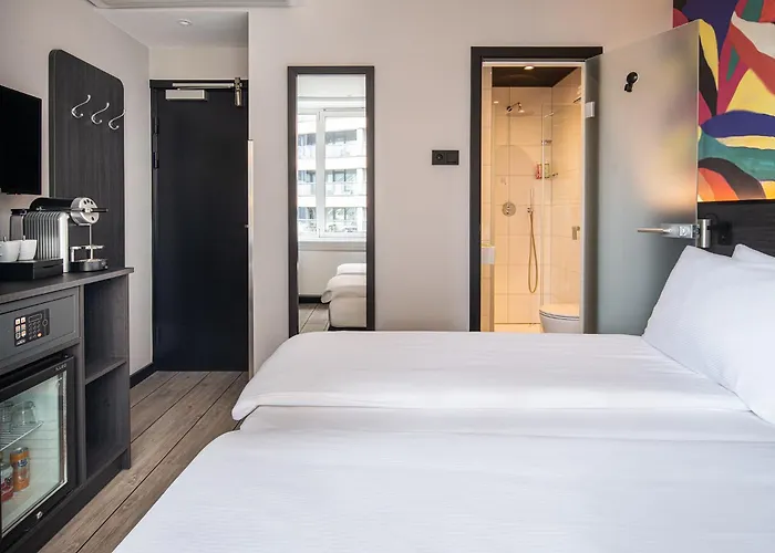 Thon Centre מלון 3*