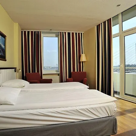 Thon Centre Hotel 3*